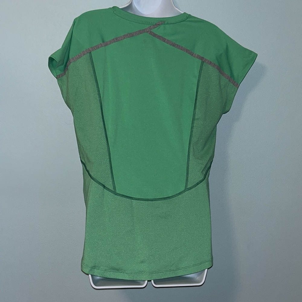 The North Face Mountain Athletics Green Flutter Sleeve Shirt, Size Large - Picture 2 of 6